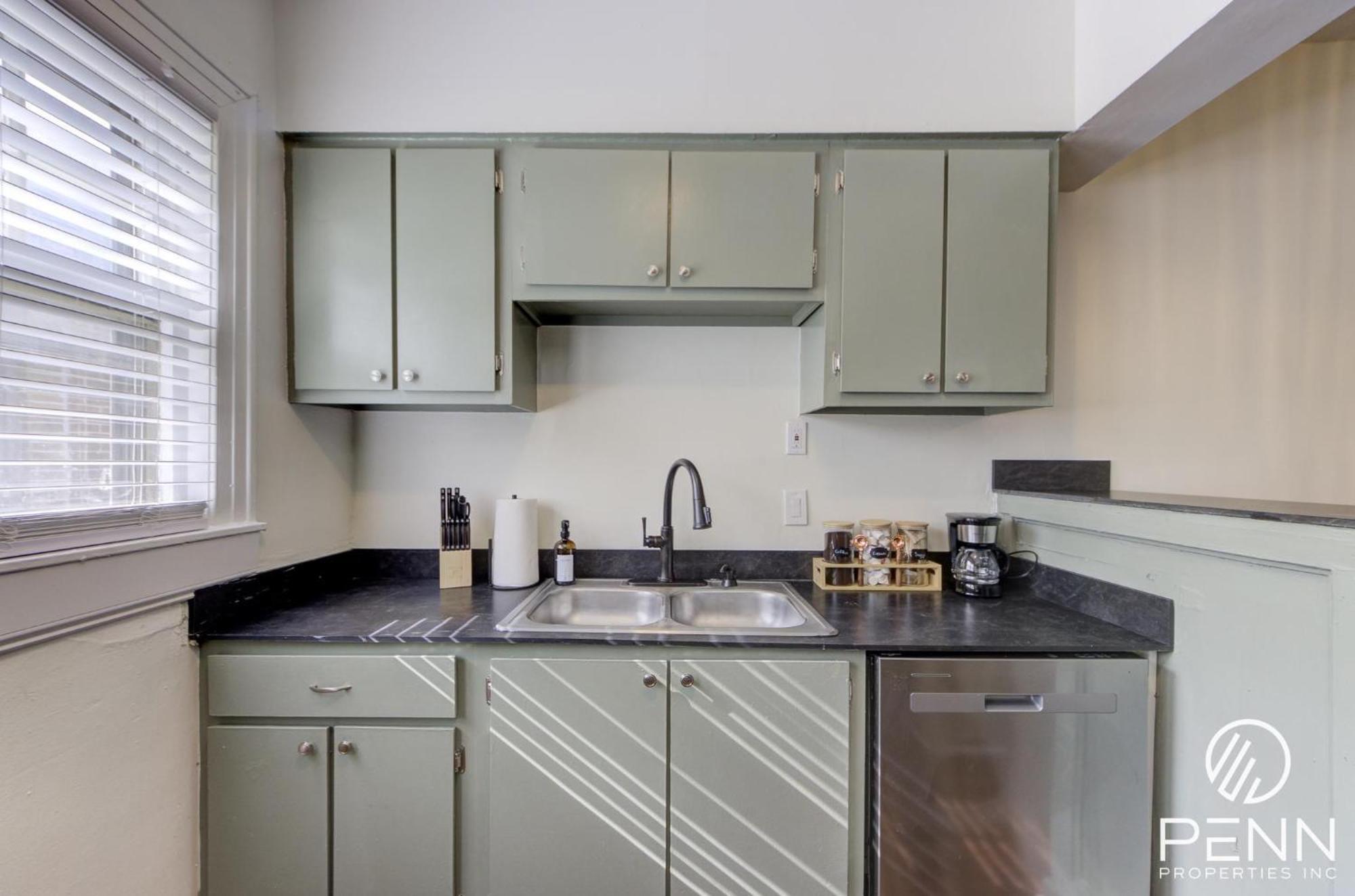 Apartment Urban Retreat In Historic *